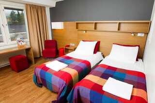 Отель Break Sokos Hotel Tahko Тахковуори Улучшенный двухместный номер с 2 отдельными кроватями и сауной-1